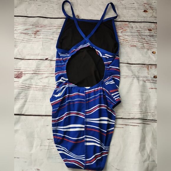 Adidas Elevate Vortex Back Size 40/Large NWT - Picture 3 of 5